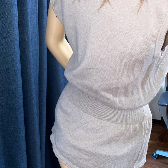 Ann Taylor Grey 100% Cotton lightweight Sweater size M. - Picture 5 of 10